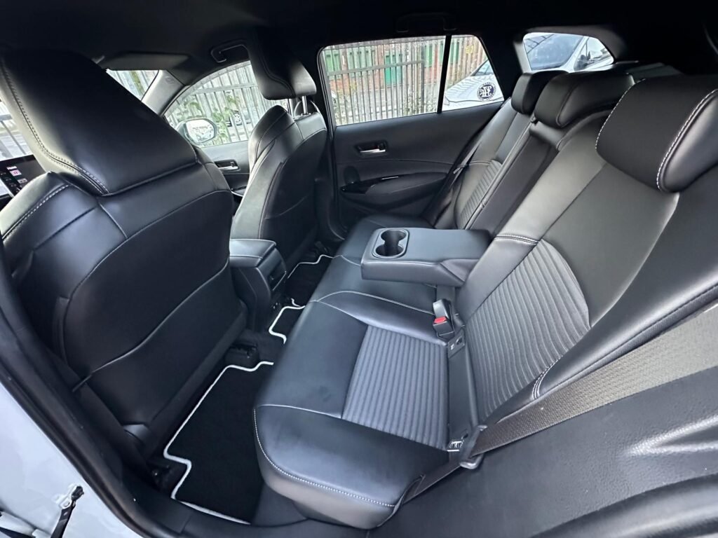Toyota corolla touring (2021)