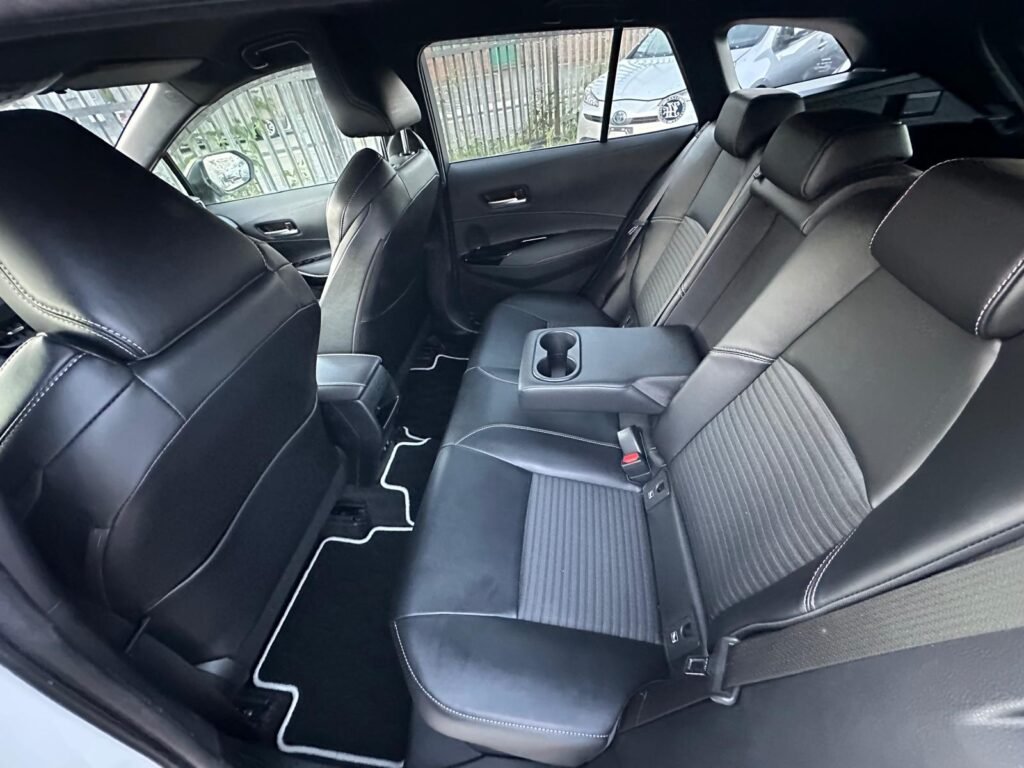 Toyota corolla touring (2021)