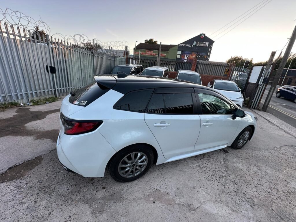 Toyota corolla touring (2021)