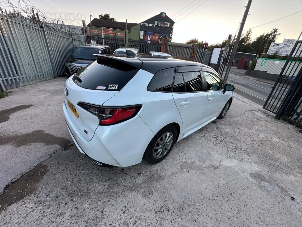 Toyota corolla touring (2021)