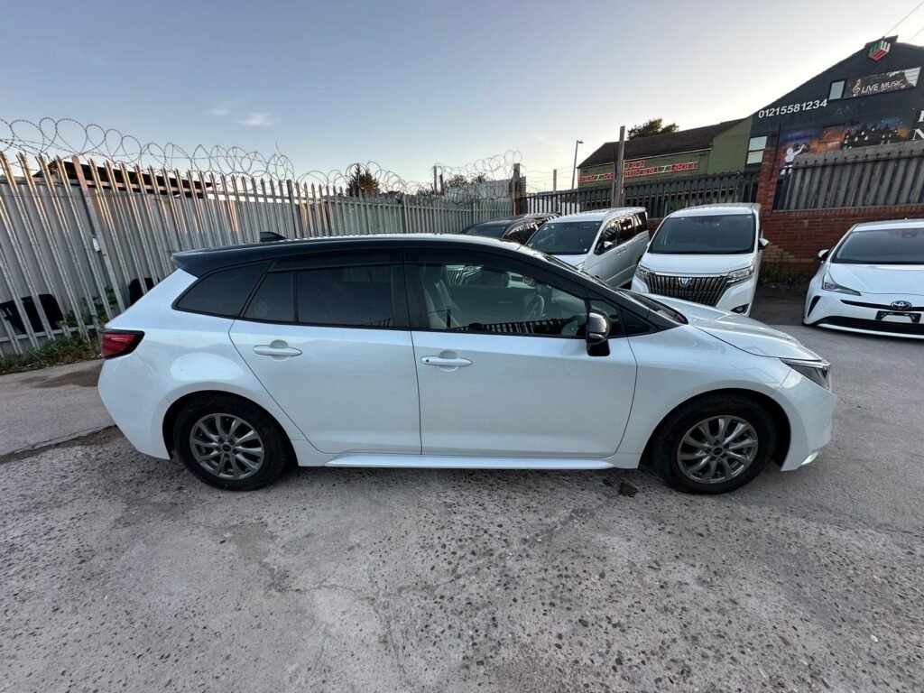 Toyota corolla touring (2021)