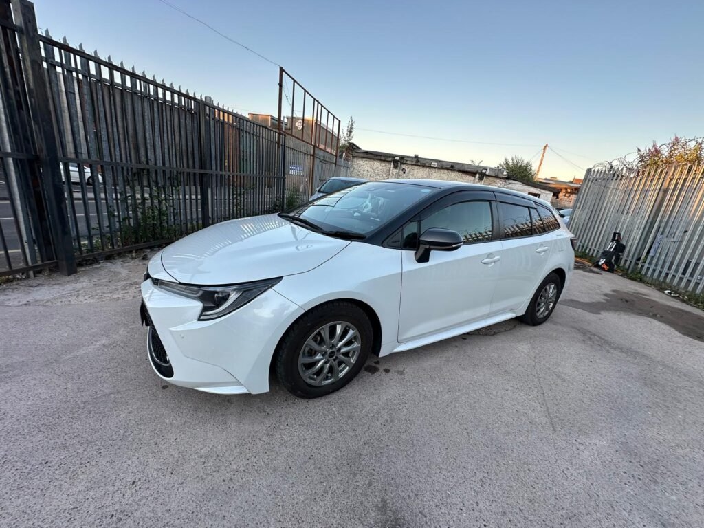 Toyota corolla touring (2021)