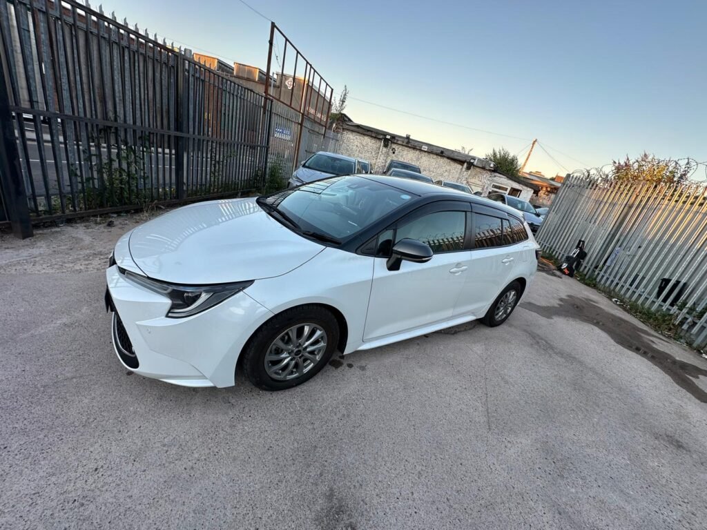 Toyota corolla touring (2021)